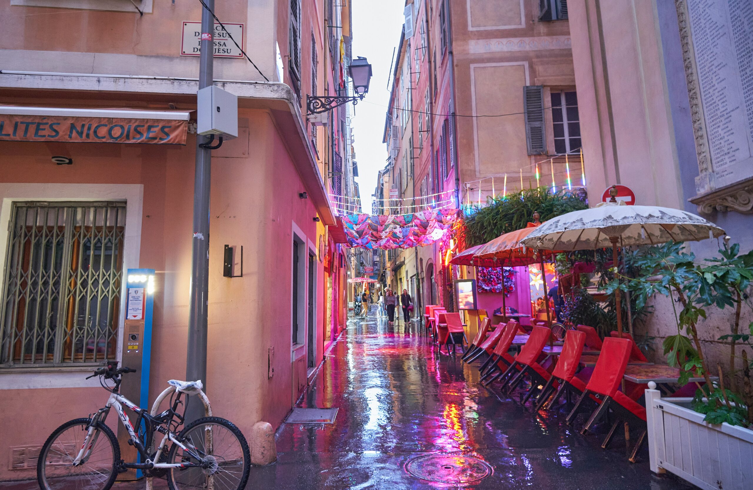 10 Best Bars in Nice for a Night of Electronic Dance Music and Dancing ...